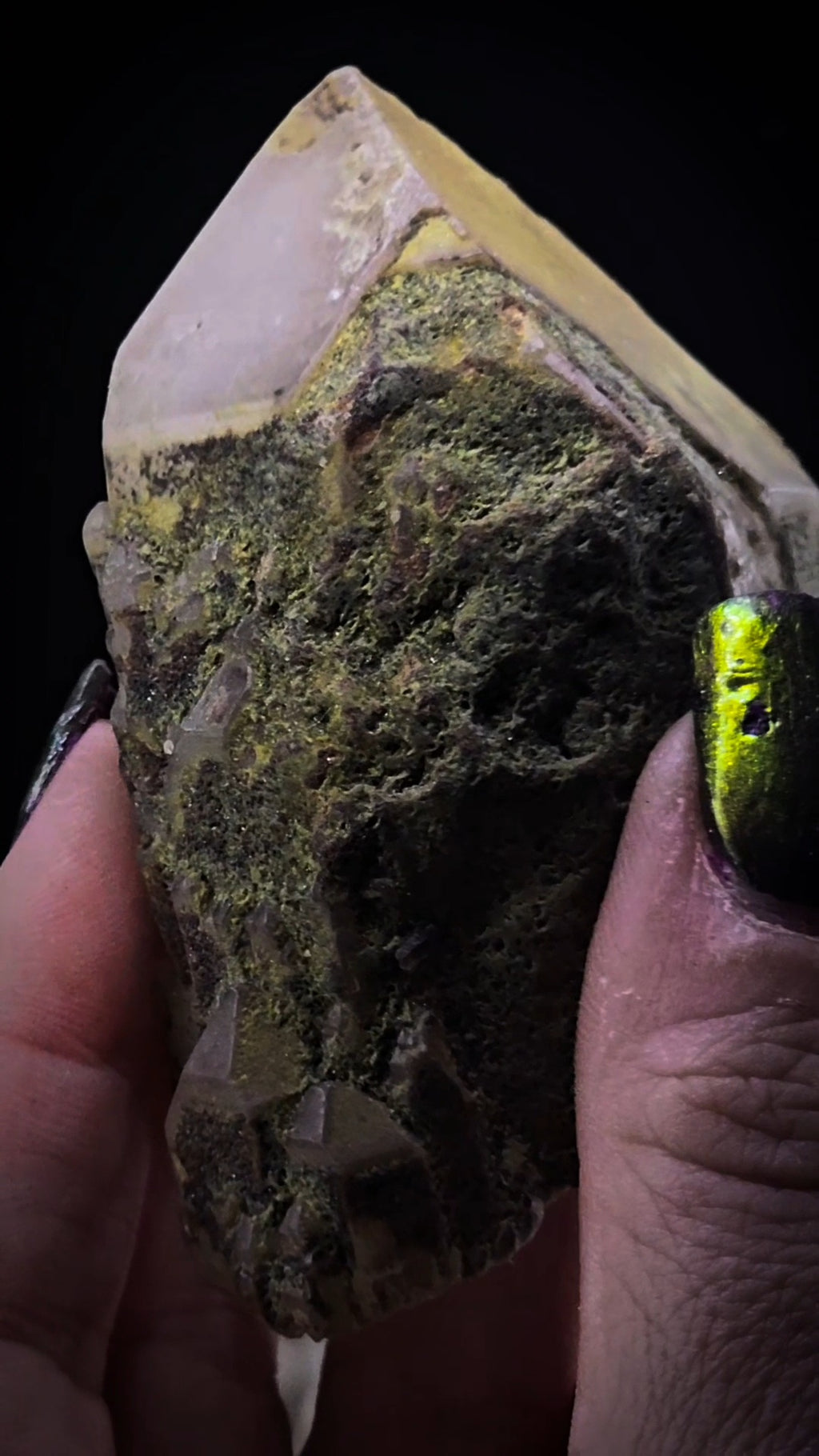 Messina Quartz with Malachite Overcoat