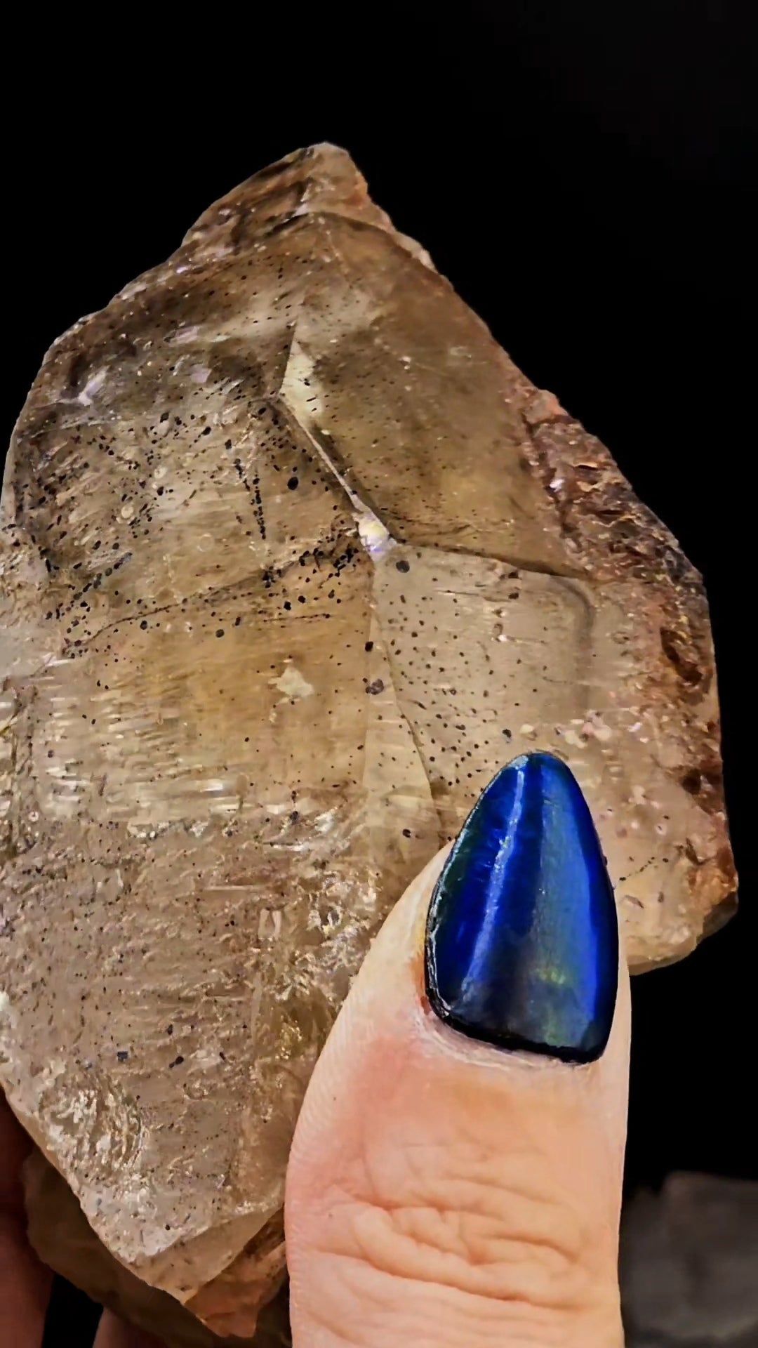 Mondo Magic From Tanzania Painter Style Hematite Flecks