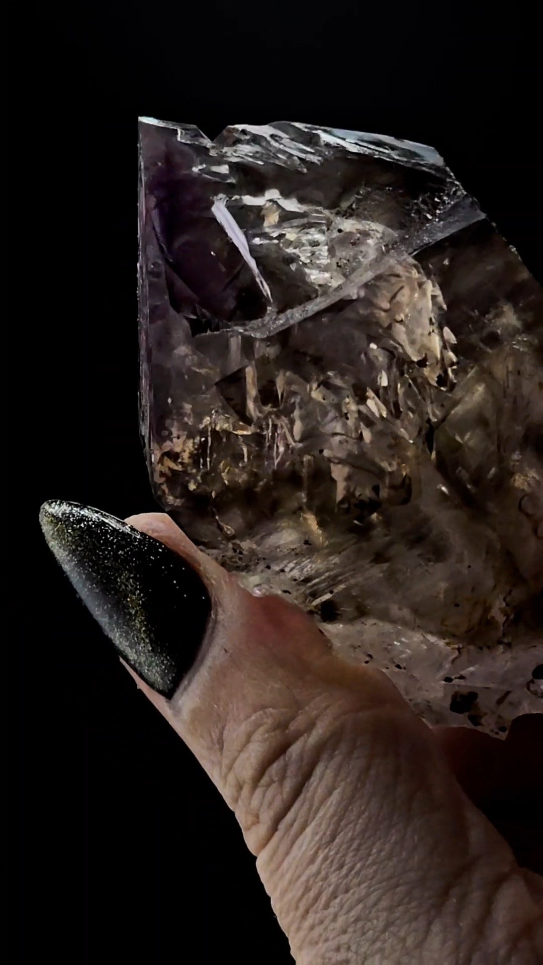 Smoky Amethyst Scepter with Claw Mark Rainbow from Little Ones Claim Goboboseb