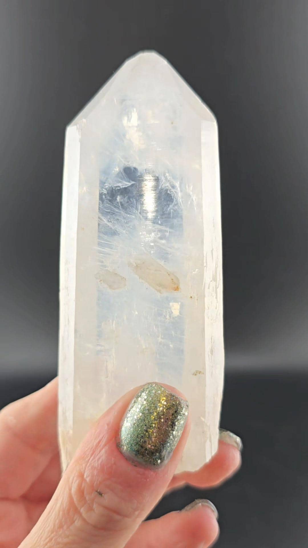 DNA Blue Smoke GEM From Colombia Full Of Whisps no Yellow Cookeite just Smoke