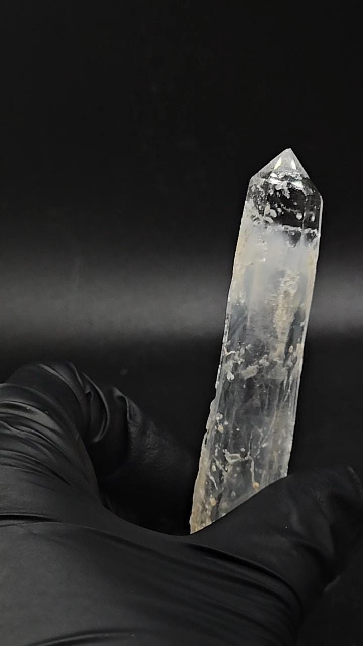 Blue Smoke Point | Small | Cristobalite Included | Cookeite Included | Tyndall Effect