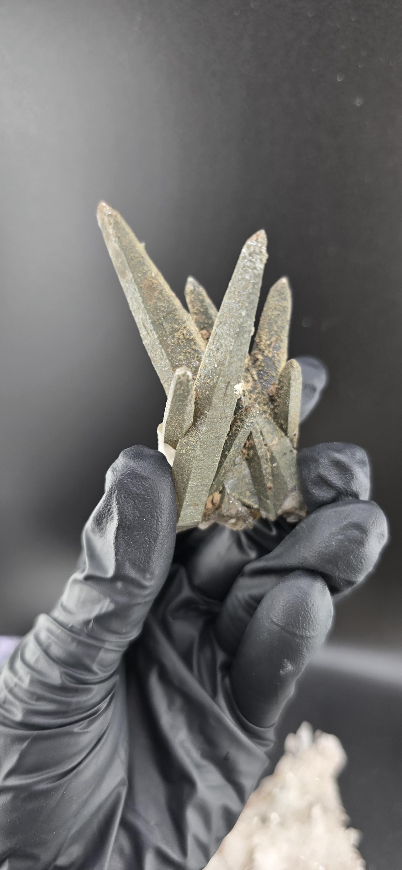 Ganesh Himal Chlorite Quartz Cluster | High Energy Himalayan Crystal | Manifestation & Healing Stone | Natural Green Quartz
