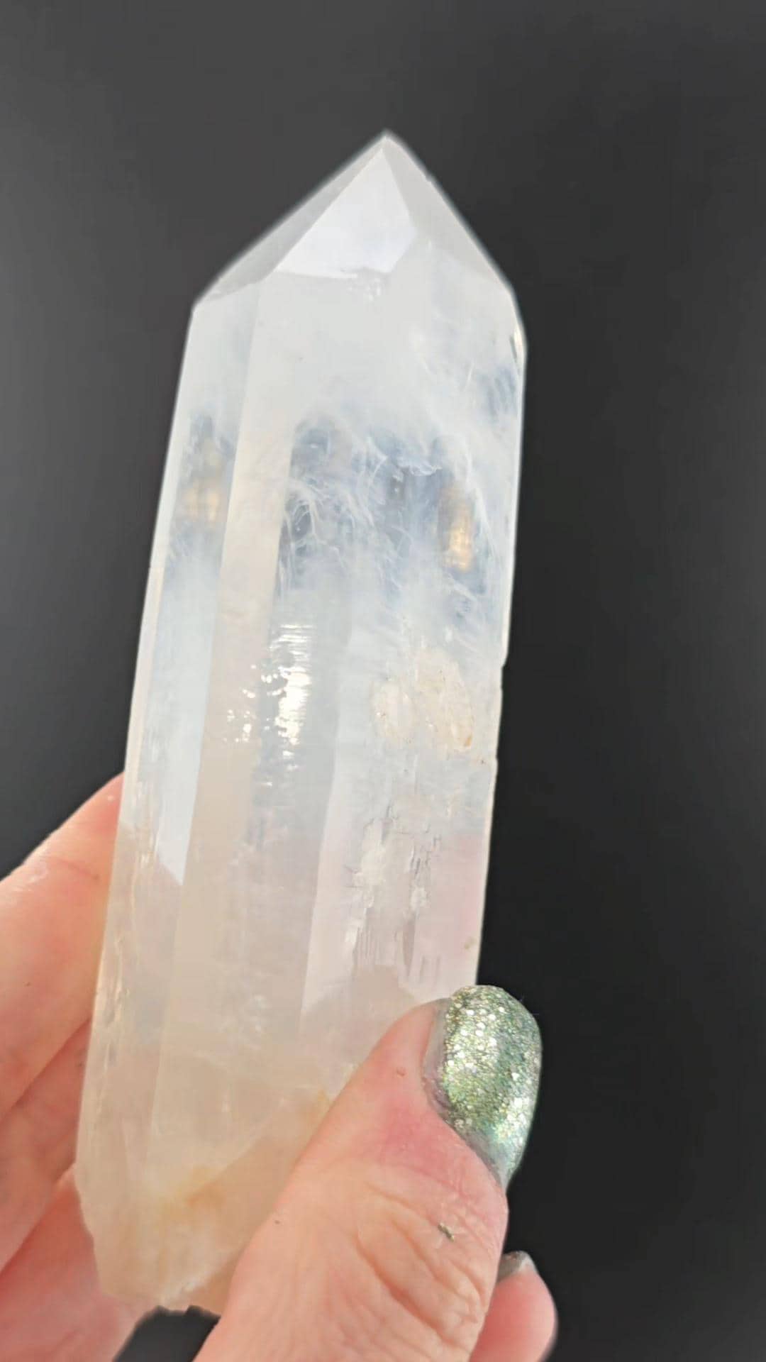 DNA Blue Smoke GEM From Colombia Full Of Whisps no Yellow Cookeite just Smoke