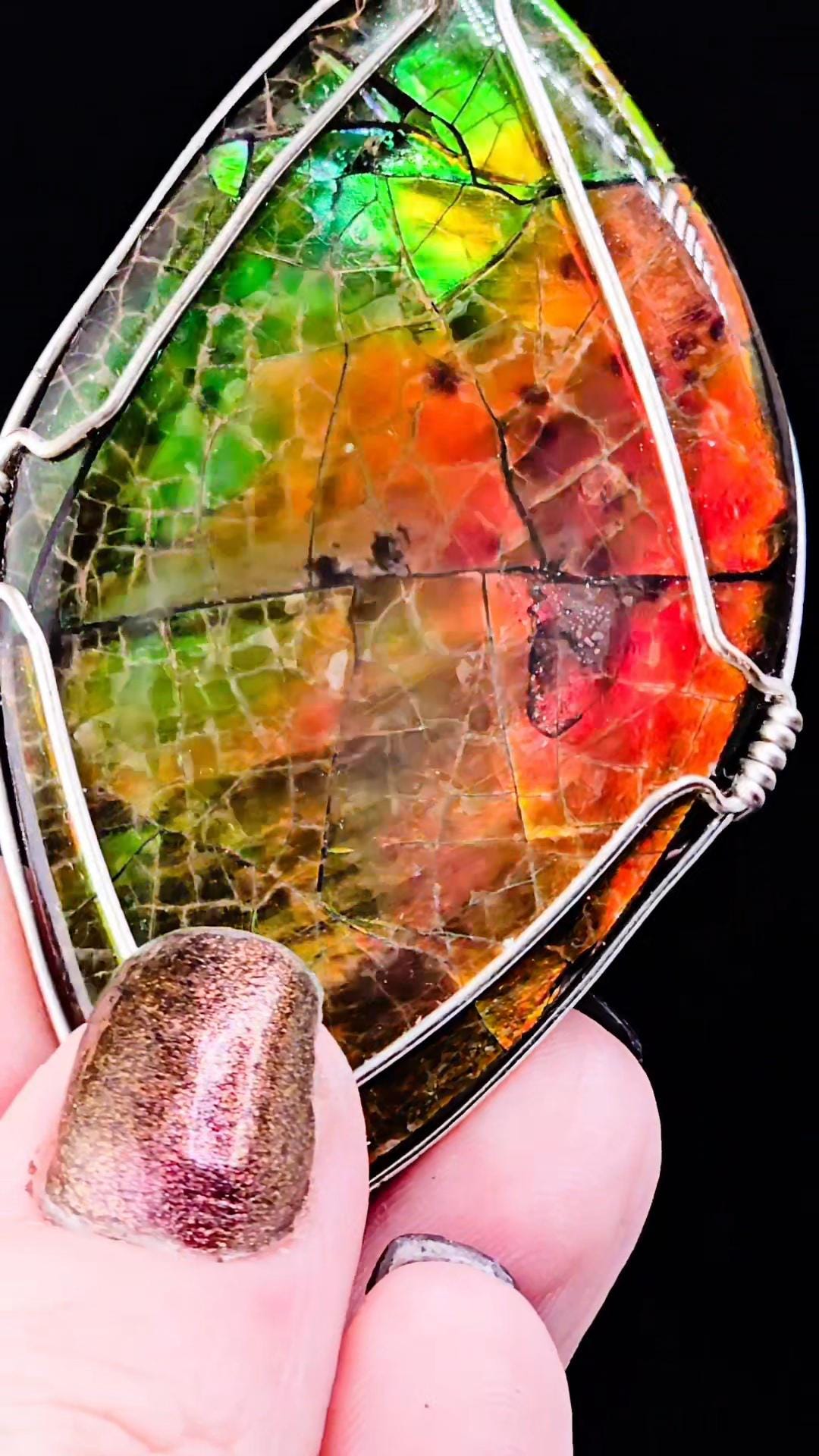Rainbow Ammolite Pendant | Pikani Nation, Blackfoot Tribe | Lethbridge, Alberta, Canada
