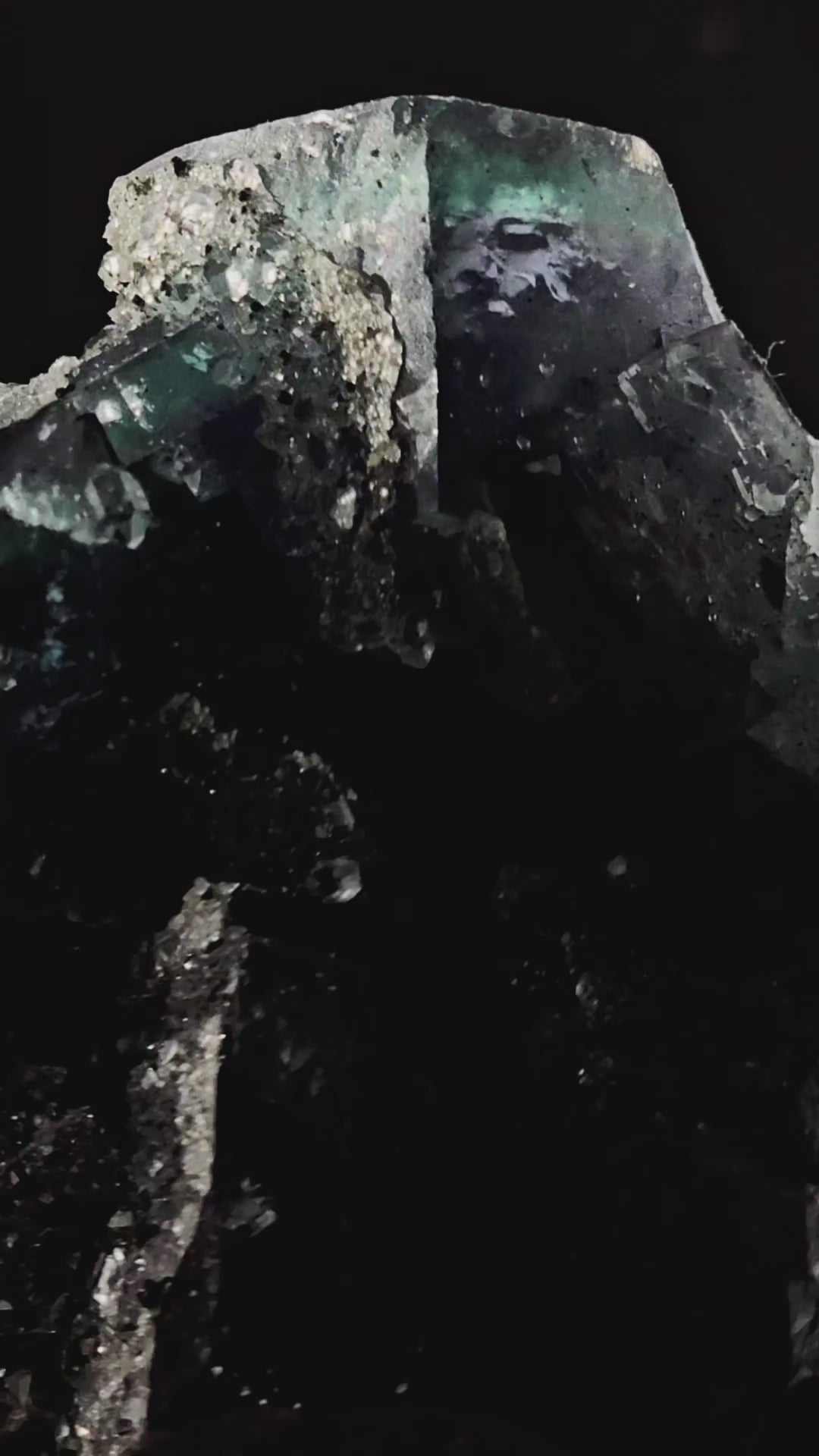 Nigerian Color Changing Fluorite w Druzy Jacket